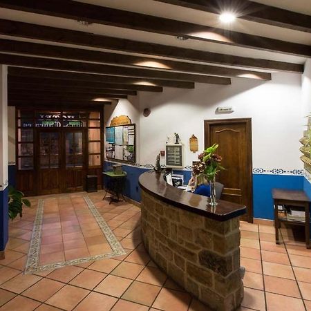 Hotel Villa De Cabrales Arenas De Cabrales Bagian luar foto