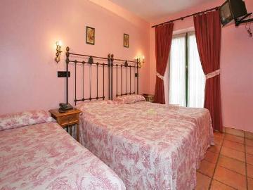 Hotel Villa De Cabrales Arenas De Cabrales Bagian luar foto